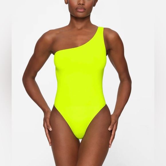 Skims One Shoulder Fits Everybody Bodysuit - Picture 1 of 3